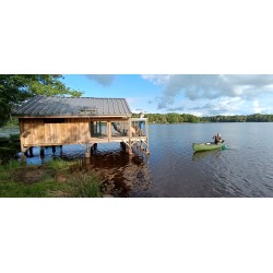 Nuit insolite cabane sur l'eau : Hébergement Lacustra