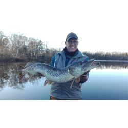 Guidage Pêche Carnassiers en bateau (3 personnes/1 journée)